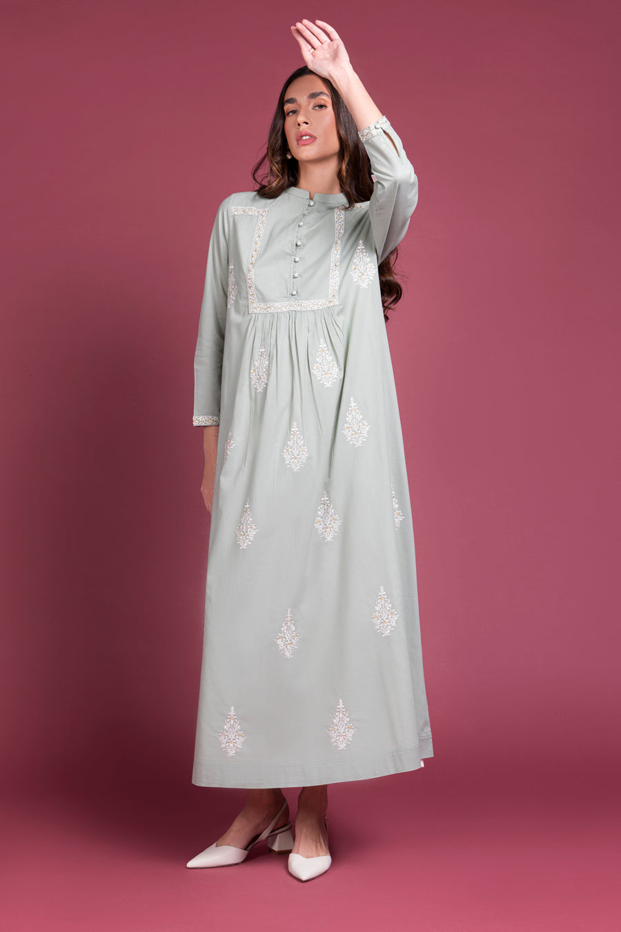 Nargis E Faiz Kaftan