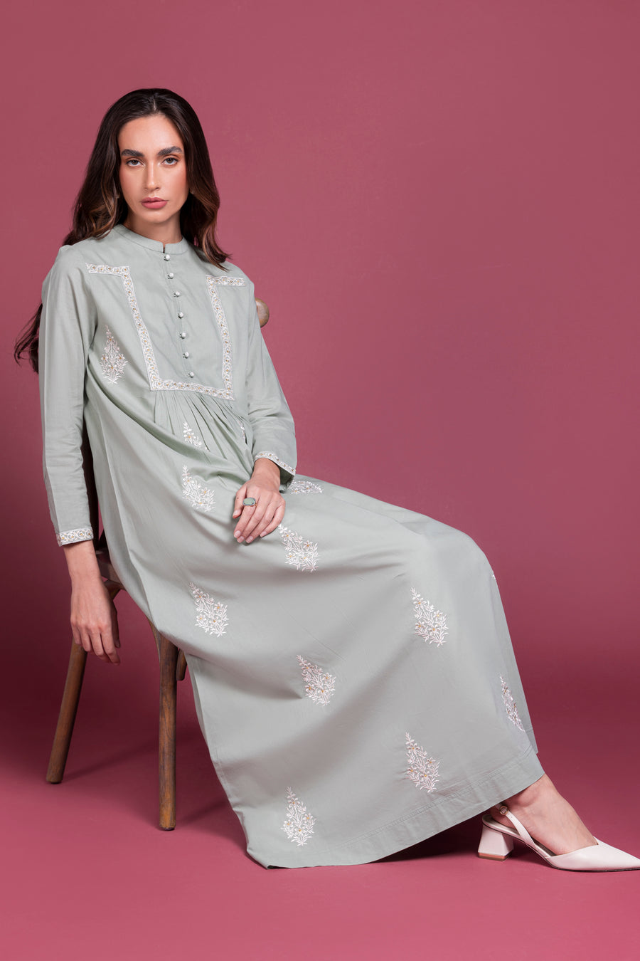 Nargis E Faiz Kaftan