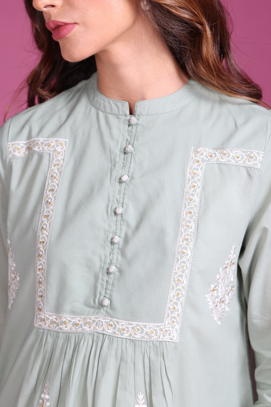 Nargis E Faiz Kaftan